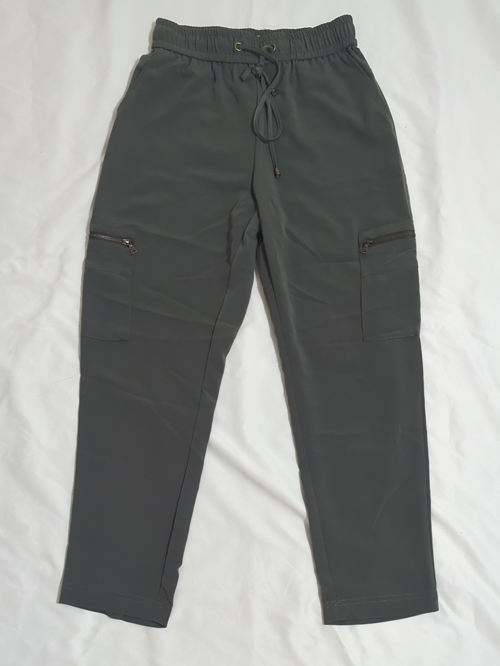 NWT Express Cargo Pants, Color Olive Green Size XS-TP